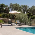 Holiday home Bitter Almond Trees *