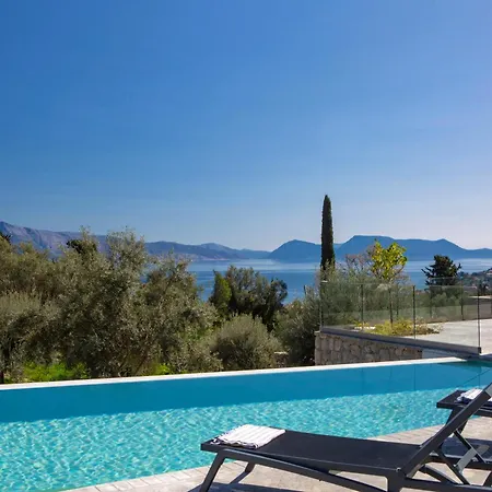 Bitter Almond Trees Feriehus