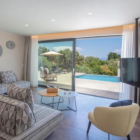 Bitter Almond Trees Feriehus Nikiana