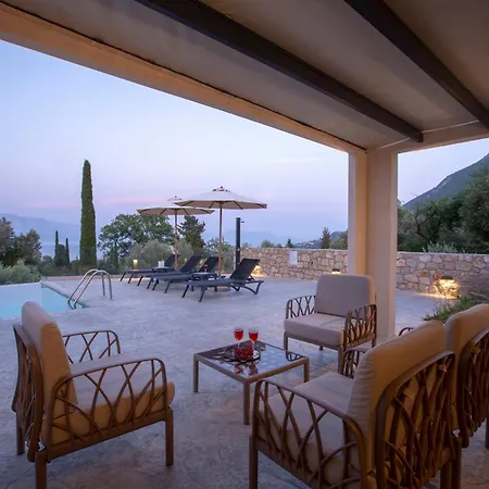 Bitter Almond Trees Feriehus