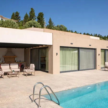 Feriehus Bitter Almond Trees Nikiana